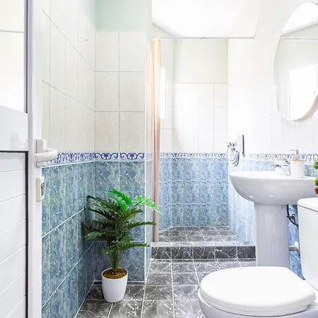 35 - & Access Apartment Himare