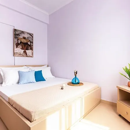 35 - & Access Apartment *
